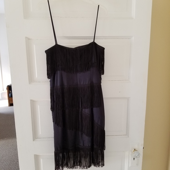 Little black FINGE dress - Picture 4 of 5